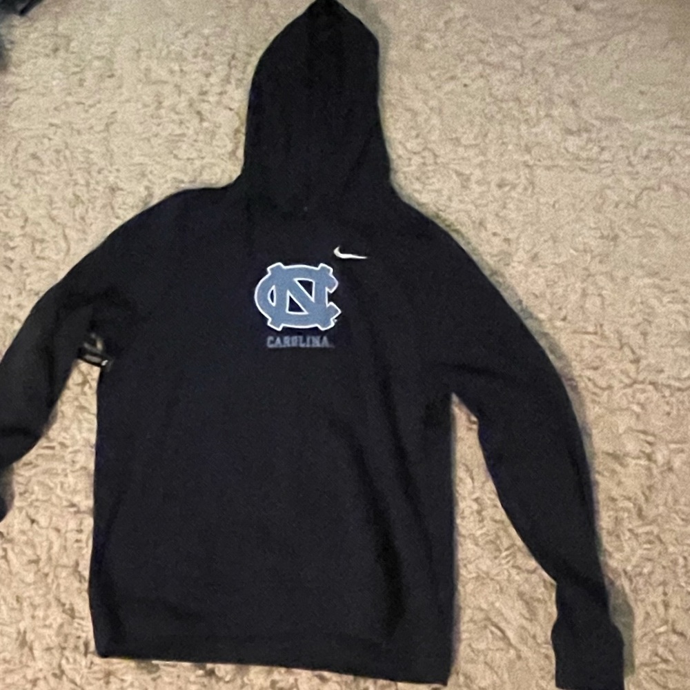 child large nike sweatshirt